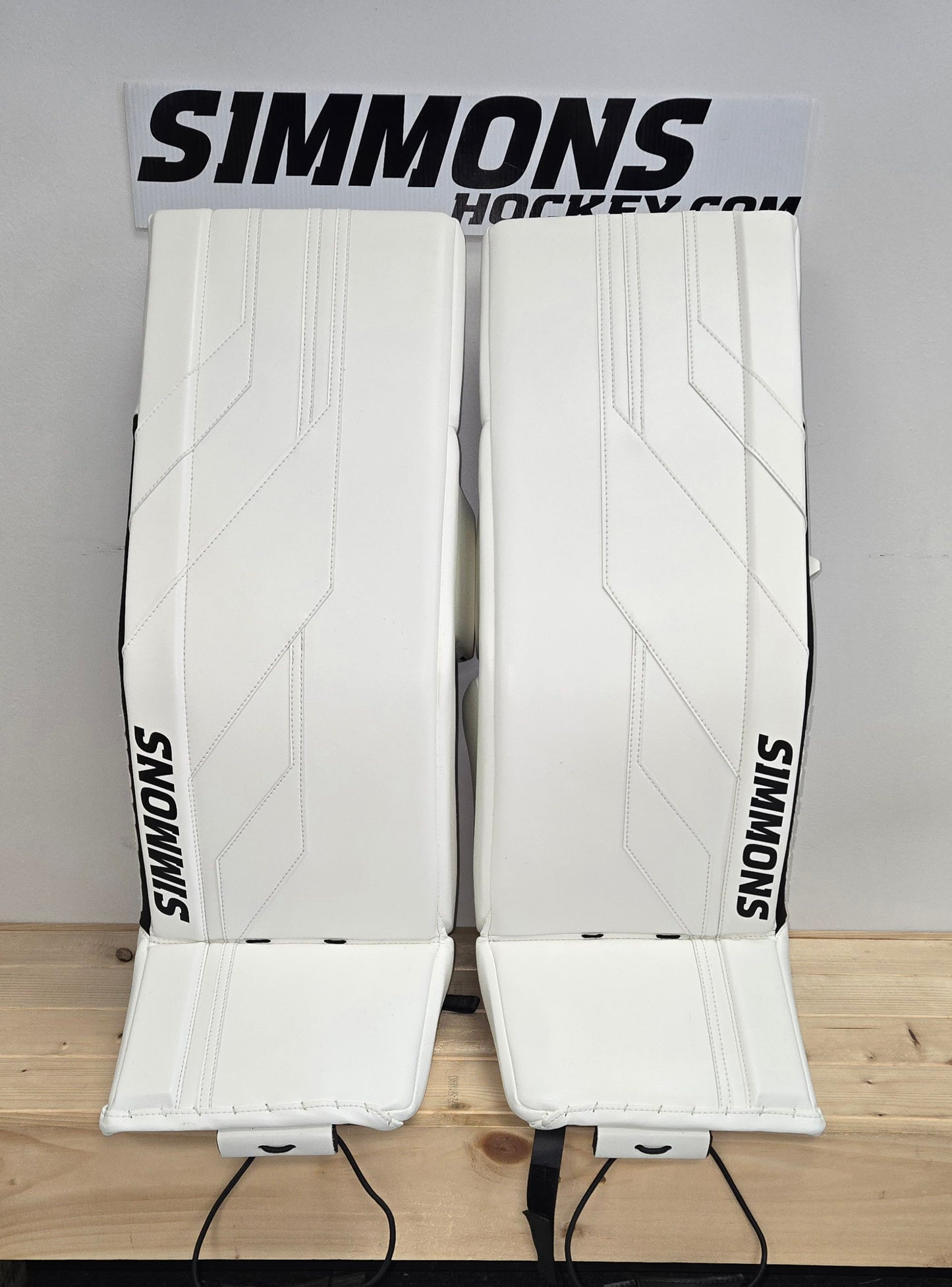 SIMMONS MATRIX 4 PADS - retail MATRIX Graphic. Wht/White/black